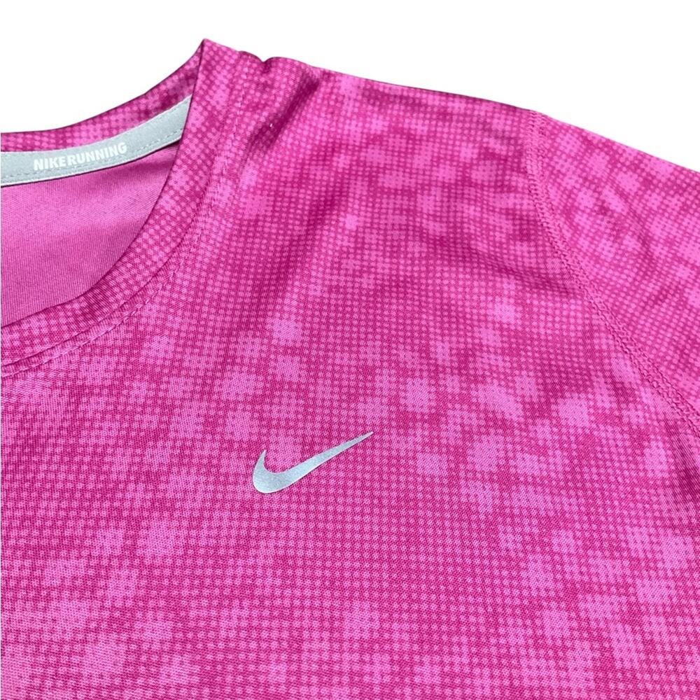 Nike Running Dri Fit Fuchsia Long Sleeve Sports Top Size Large EUC - Picture 5 of 11